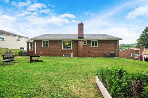 50 Kenneth Dr, Pittsburgh PA 15223-1204 exterior