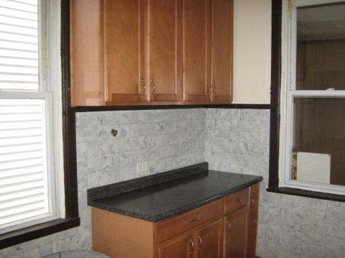 2828 Campbell Ave, Chicago IL 60618-7902 exterior