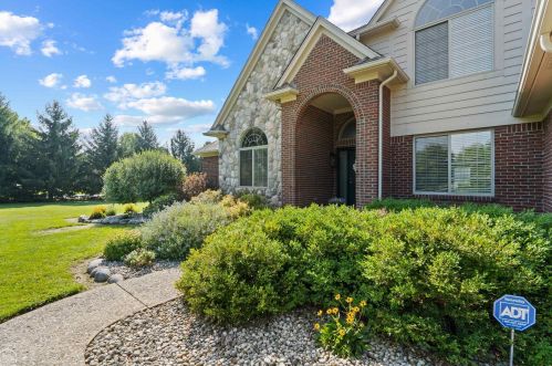 5233 Belle Riv Rd, East China MI 48054-3405 exterior