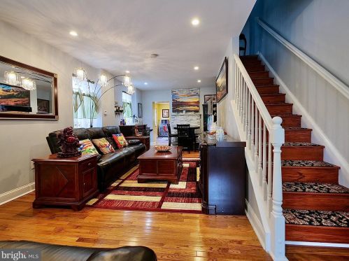 30 6 St, Chester PA 19013-3706 exterior