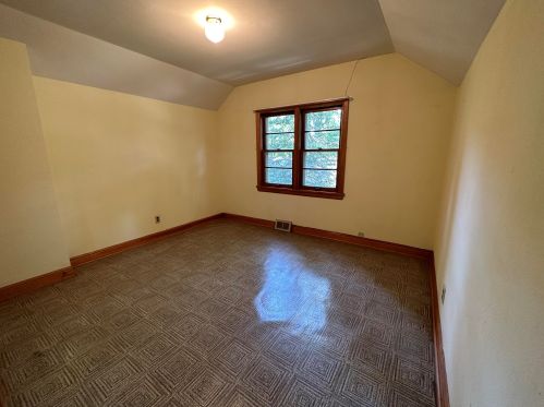 5642 Riv Frst Dr, Milwaukee WI 53209-4520 exterior