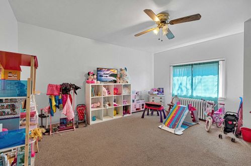 1614 Davis Ave, Pittsburgh PA 15212-1808 exterior