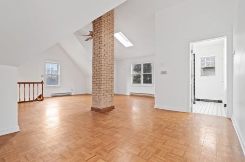 3253 Newhall St, Milwaukee WI 53211-3043 exterior