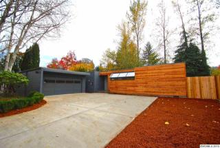 626 Rockwood St, Salem, OR 97306-1757