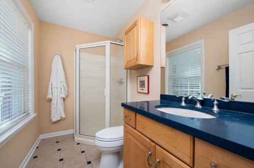 626 Grandview Ave, Pittsburgh PA 15211-1442 exterior