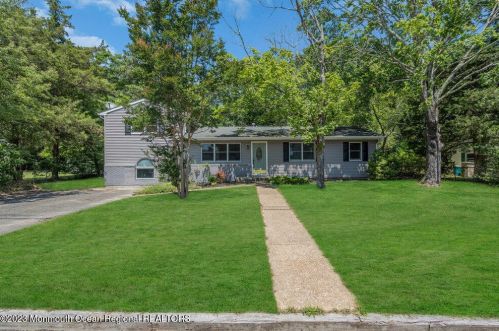 29 Morris Blvd, Berkeley Township, NJ 08721-3573