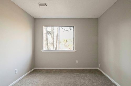 3004 Hidden Lk Dr, Duluth GA 30096-3877 exterior