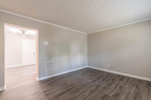 3250 Mount Gilead Rd, Atlanta GA  30311-5202 exterior