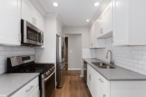 4406 Idlewood Ln, Tucker GA 30084-6454 exterior