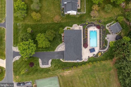 4045 Weeping Willow Ln, Huntingtown MD 20639-4223 exterior