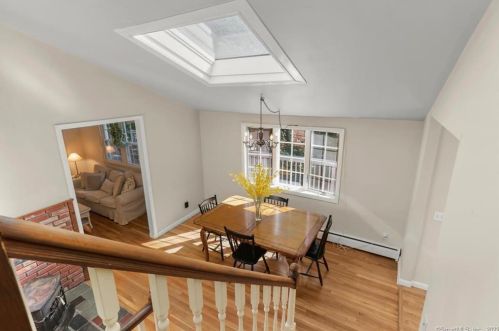 76 Mcfadden Dr, Wilton CT 06897-3912 exterior