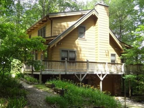 1675 Crestview Dr, Otto, NC 28763-8138