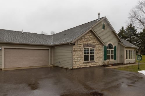 2621 Bluestone Cir, Kalamazoo MI  49009-6761 exterior