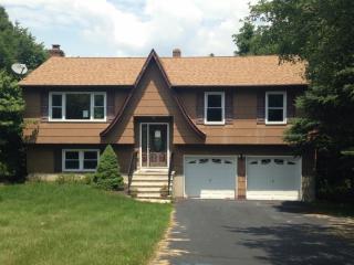 25 Lancer St, Sparta, NJ 07871-3715