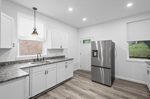 436 Arabella St, Pittsburgh PA  15210-1402 exterior