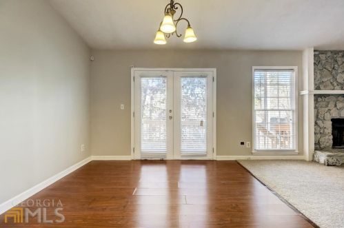 808 Stonemill Mnr, Lithonia GA 30058-8230 exterior