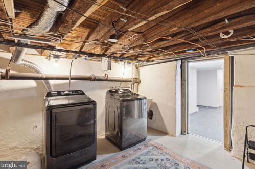 935 6th St, Philadelphia PA  19123-1405 exterior