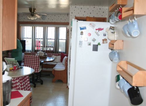 5534 Menard Ave, Chicago, IL 60638-2836