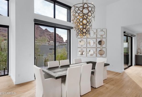 5841 Echo Canyon Cir, Phoenix AZ 85018-1243 exterior