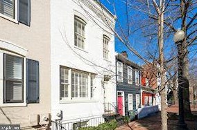 1218 28th St, Washington, DC 20007-3315