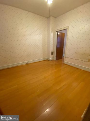 1408 9th St, Philadelphia PA  19147-5704 exterior