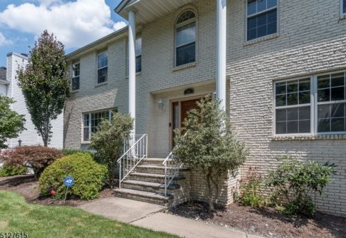 24 Brownstone Ter, Paterson NJ  07506-3447 exterior