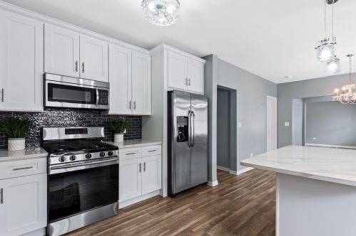 1416 16 Ave, Broadview IL 60155-4011 exterior