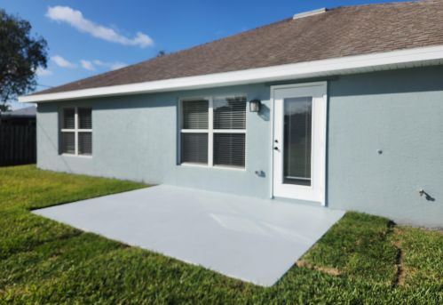 1161 Clifton Ln, Fort Pierce FL  34983-3201 exterior