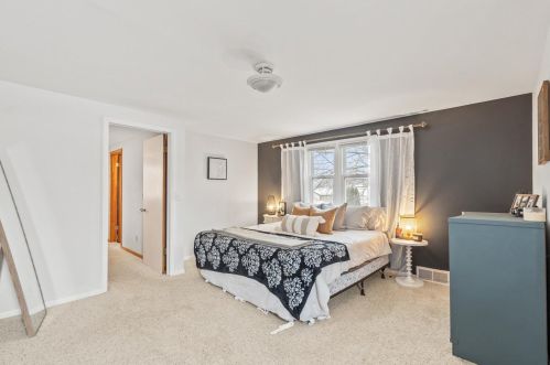 3751 85th St, Milwaukee WI  53222-2823 exterior