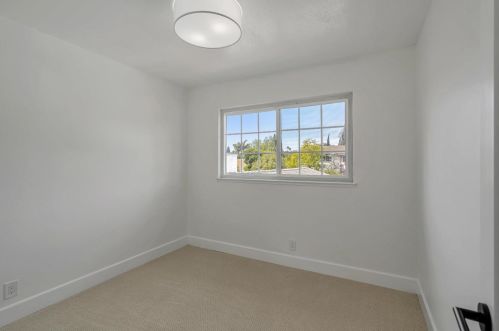 501 Crosslees Dr, San Jose CA  95111-1828 exterior