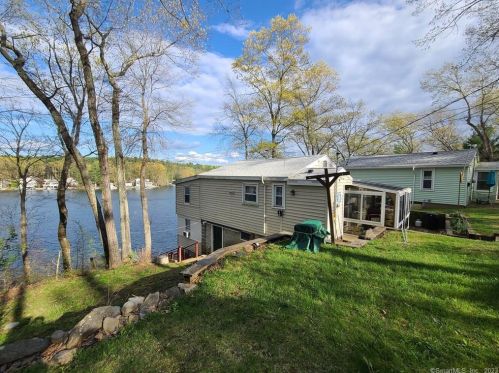 275 Shore Rd, Killingly, CT 06241-1542