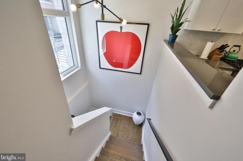 1427 Kater St, Philadelphia PA 19147-1851 exterior