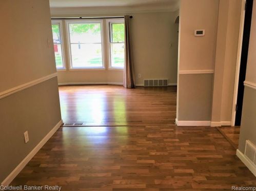 2455 Buckingham Ave, Bham MI  48009-7551 exterior