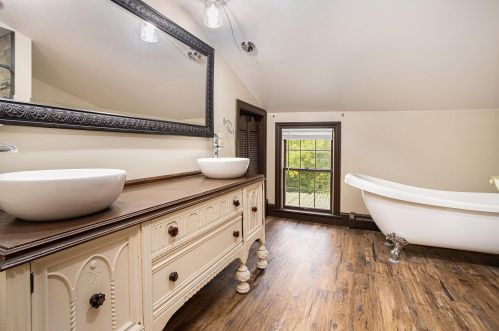 3280 D Ave, Kalamazoo MI  49009-5602 exterior