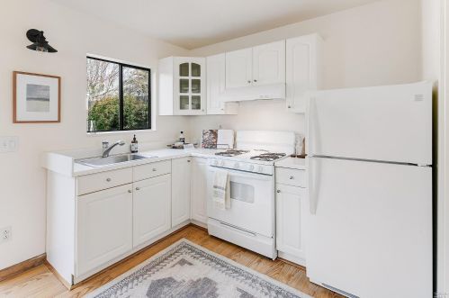 214 Amicita Ave, Mill Valley CA 94941-2101 exterior