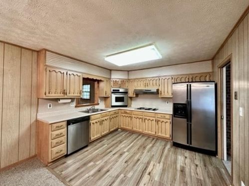 3710 Creekview Cir, Atlanta GA  30349-3524 exterior