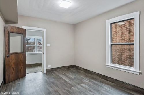 6540 Washtenaw Ave, Chicago IL 60645-5341 exterior