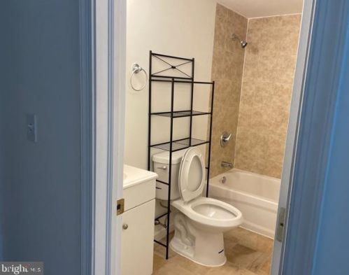 3301 16th St, Philadelphia PA  19140-4902 exterior