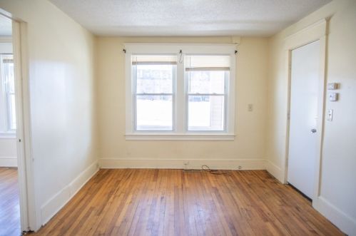 48 Morris St, Springfield MA 01105-2001 exterior