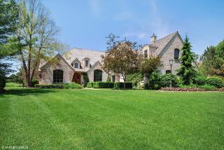 4006 Royal Fox Dr, Saint Charles IL  60174-8768 exterior