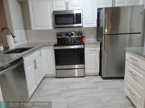 364 Airoso Blvd, Fort Pierce FL  34983-2029 exterior