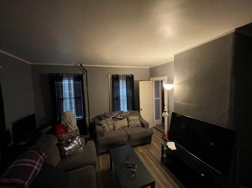 82 Bernon St, Providence RI  02908-3720 exterior