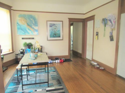 5541 Peoria St, Chicago, IL 60621-2203