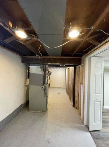 510 Barbara Dr, Pittsburgh PA  15227-4404 exterior