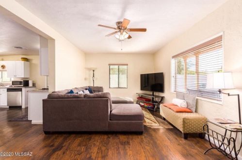 1210 Congress St, Tucson AZ 85745-2812 exterior