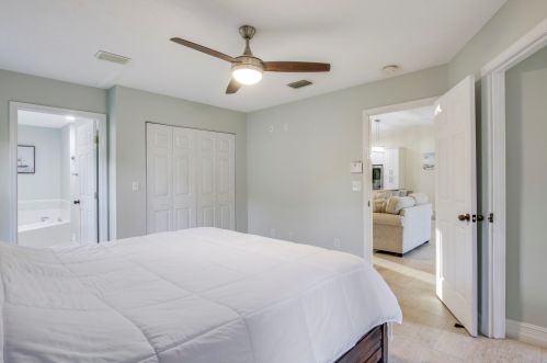 2779 Eagle Dr, Fort Pierce FL  34984-8919 exterior