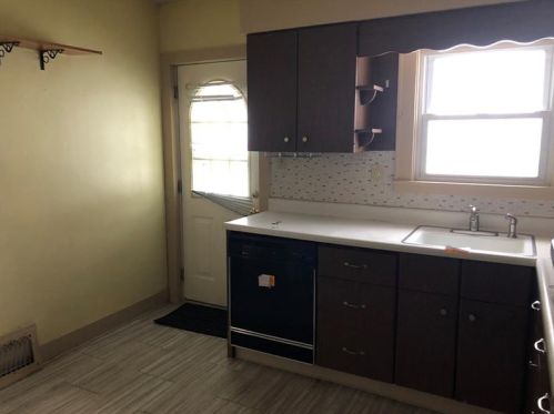 612 Hazel St, Pittsburgh PA  15122-2012 exterior