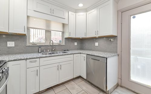 614 Avery St, Pittsburgh PA 15212-5602 exterior