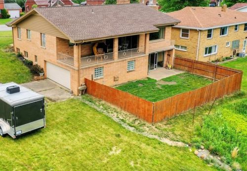 335 Commonwealth Ave, Pittsburgh PA  15122-1929 exterior