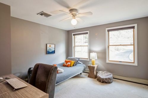 10 Carleton Ave, Briarcliff NY 10510-1723 exterior